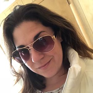 Meet your Posher, Jenn